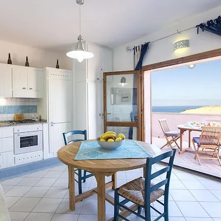 Vista Mare Con Terrazza Sotto Casa Per 5 Persone Apartment Torre dei Corsari