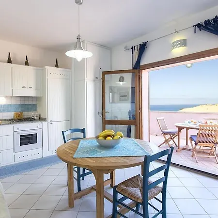 Costa Verde, With A Terrace Overlooking The Sea And Close To The Pristine Dunes Apartamento Torre dei Corsari